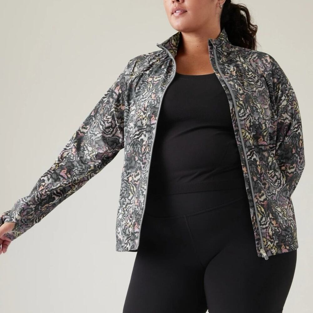 Athleta Multi-Color Abstract Print Lightweight Zip Jacket